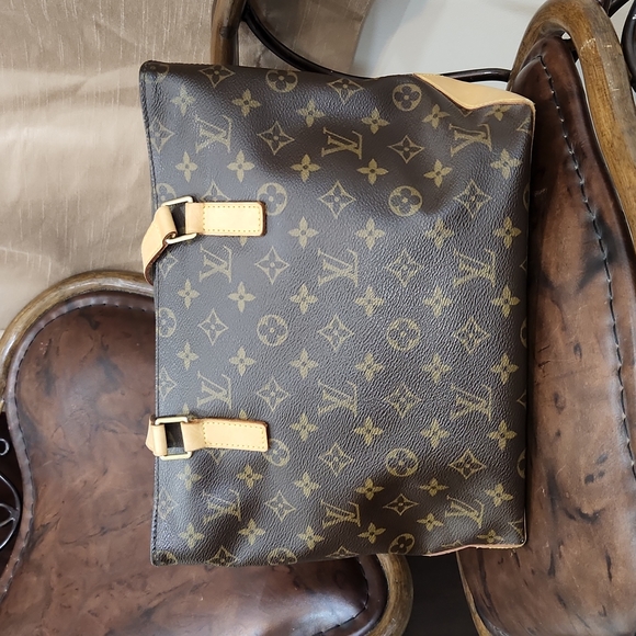 Louis Vuitton Handbags - LOUIS VUITTON  Cabas piano tote bag authentic
